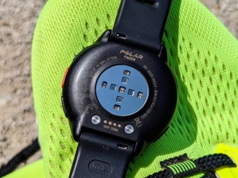 Polar Pacer Night Black 